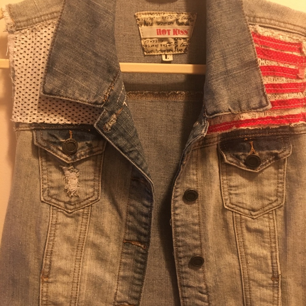 Women’s denim sleeveless vest